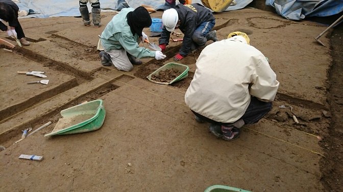 上保本郷遺跡公開発掘調査の画像2