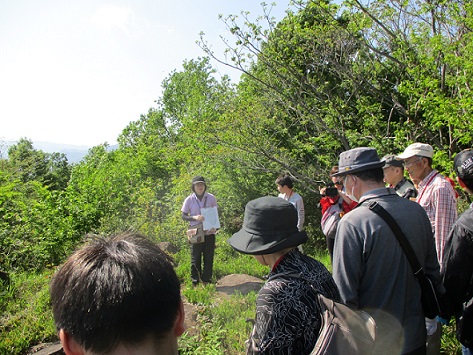 船来山古墳群探訪の様子2