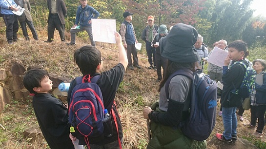 船来山赤彩古墳里山ウォークの様子3