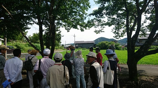 関市弥勒寺官衙遺跡群・池尻大塚古墳・塚原遺跡公園見学の様子4