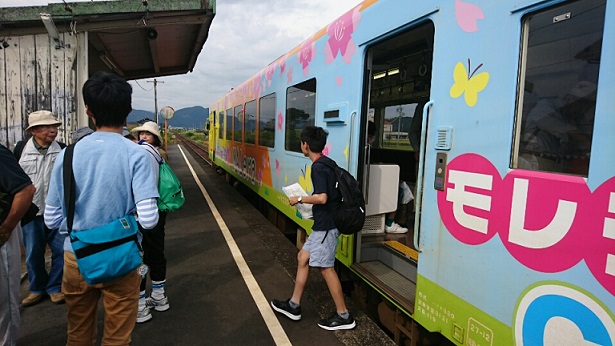 ぶらり「樽見鉄道」の旅「糸貫駅」から「船来山古墳群」まで歩こうの様子1