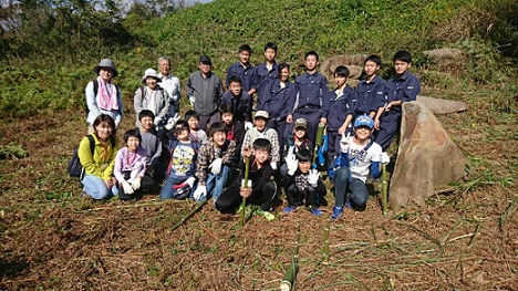 船来山古墳群清掃活動の集合写真