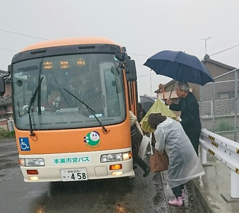 船来山と舂稲神社の歴史を学ぼうの様子1