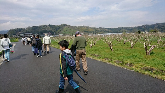 船来山と舂稲神社の歴史を学ぼうの様子3