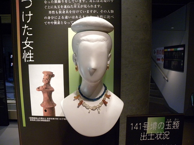 銀の指輪づくり・古代象形文字ゲーム講座の様子