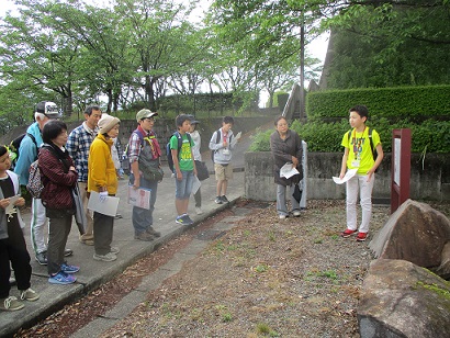 船来山古墳群春の特別開館の様子2